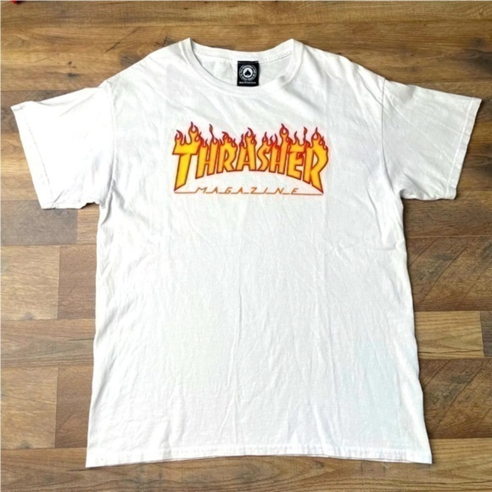 Vintage Thrasher Men's T-Shirt Size L Skateboard Magazine White Short Sleeves